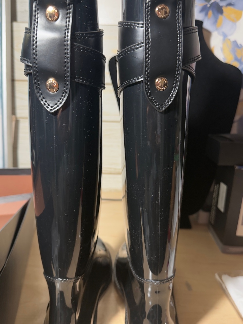 COACH Black Woman Gloss Rain Boots - Signature Logo - Picture 8 of 12